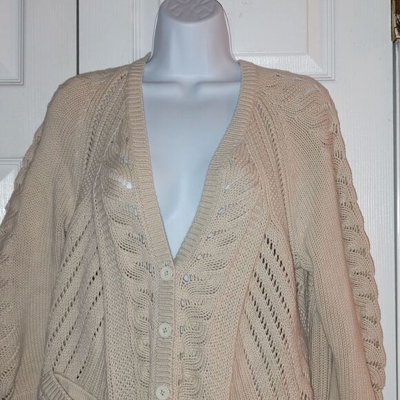 Gap oatmeal color button down cardigan with pockets  Summer 2014 Sz XL - Picture 3 of 5